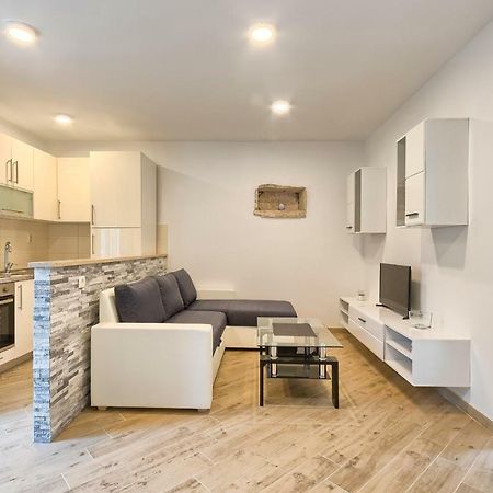 بولا Apartment Petra المظهر الخارجي الصورة