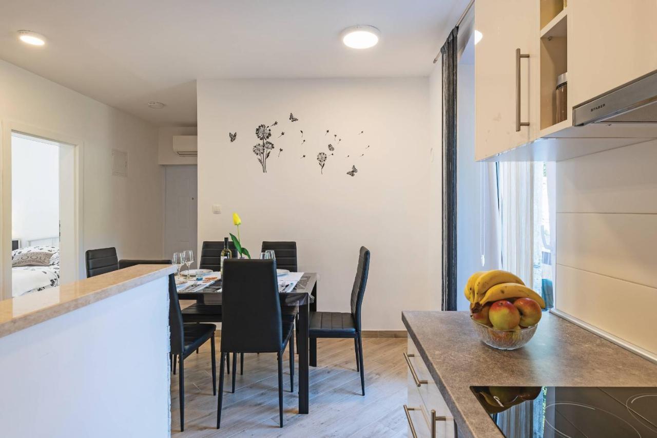 بولا Apartment Petra المظهر الخارجي الصورة